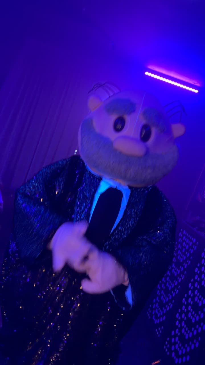 Dr Simi